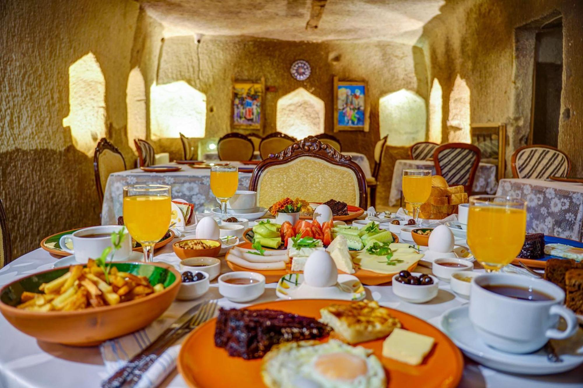 Gibos Cave Hotel Ürgüp Exterior photo