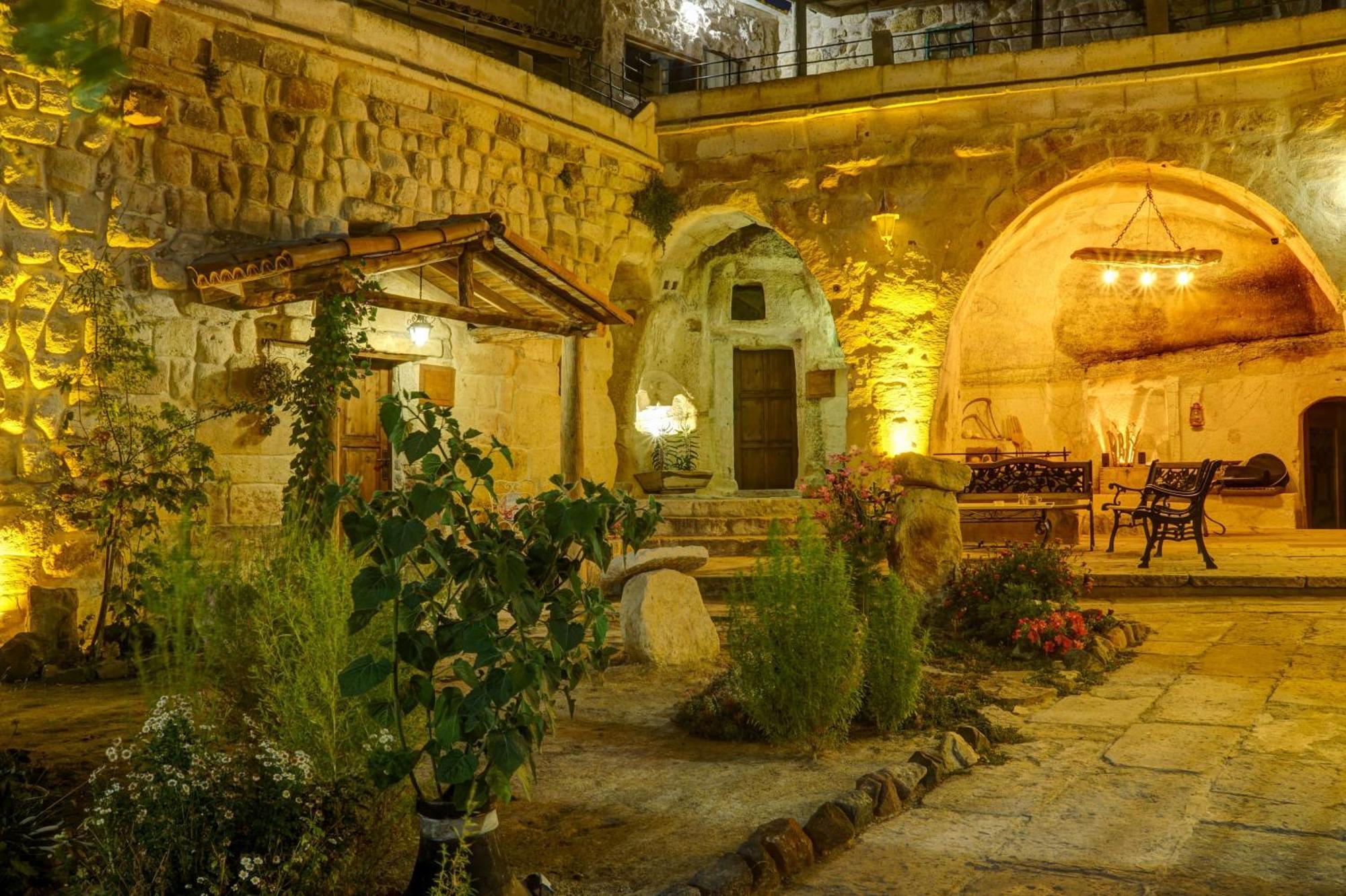 Gibos Cave Hotel Ürgüp Exterior photo